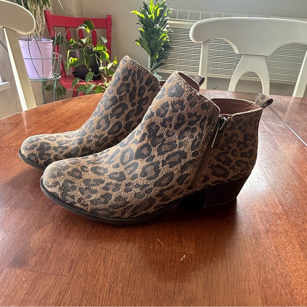 Lucky Brand Basel Ankle Booties Sz 7.5 EUC